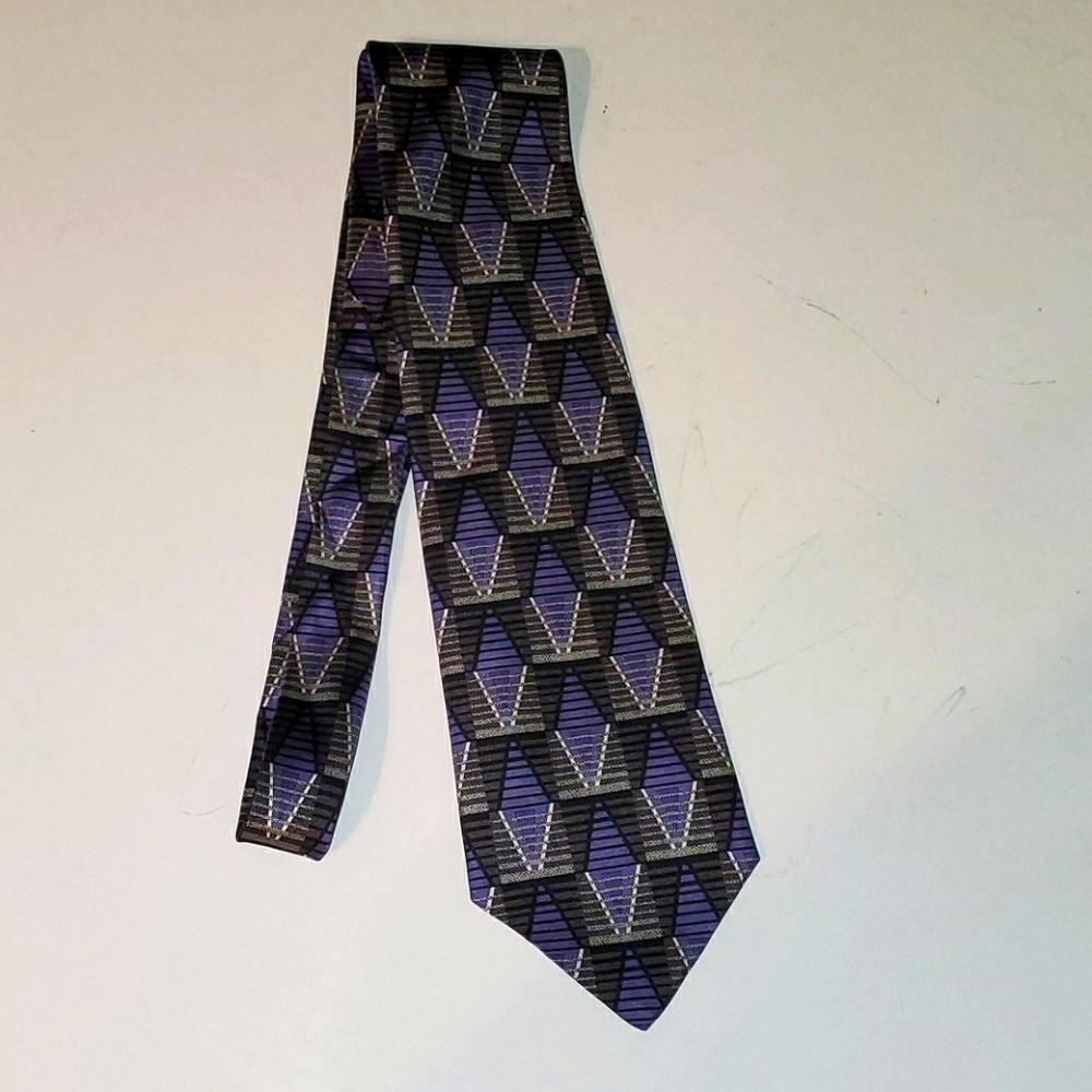 Conte di Milano Mens 100% silk tie